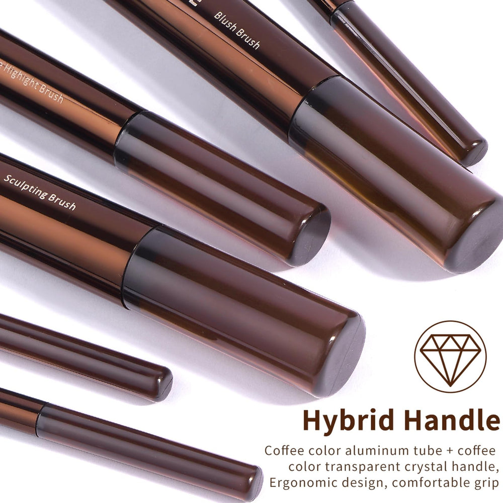 MAANGE eyeshadow flat brush packs color with precision.