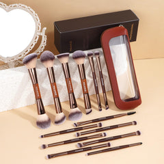 MAANGE foundation blending brush for smooth, streak-free application