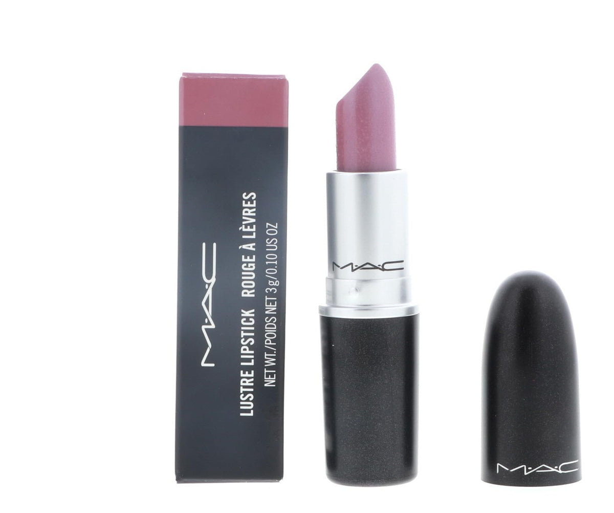 MAC Lustre Lipstick Syrup pout close-up for natural, glossy lips.