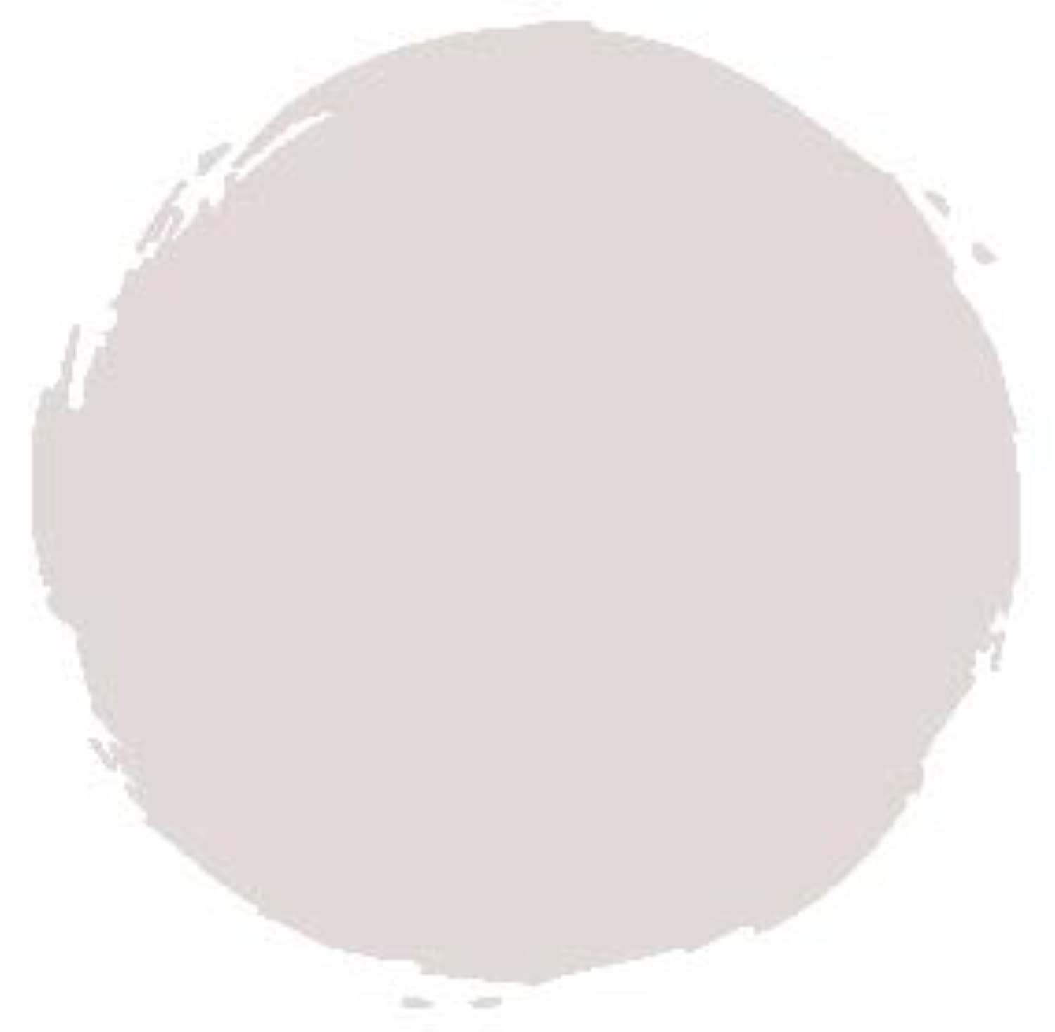 MAC Strobe Cream Pink Lite application on hand for luminous complexion