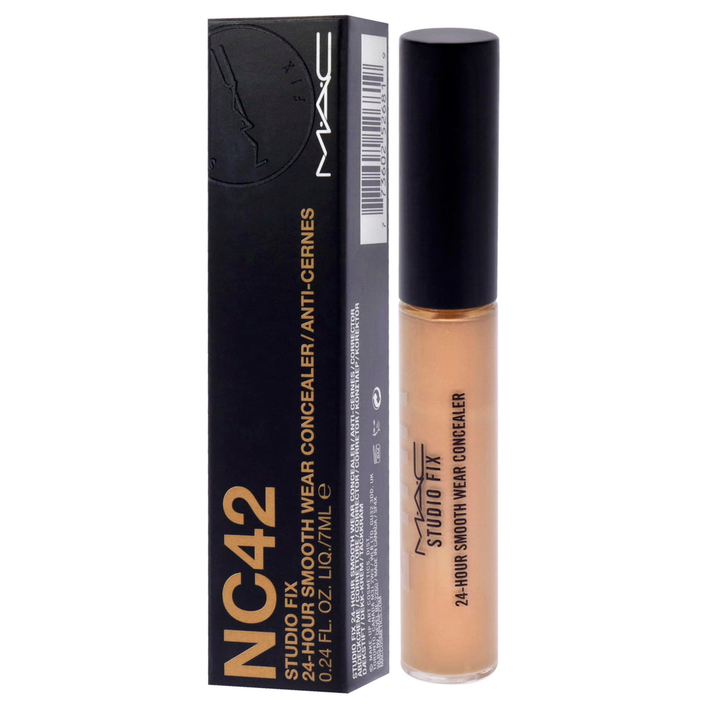 MAC Studio Fix concealer NC42 face touch-up demonstrates quick coverage for a selfie-ready look.