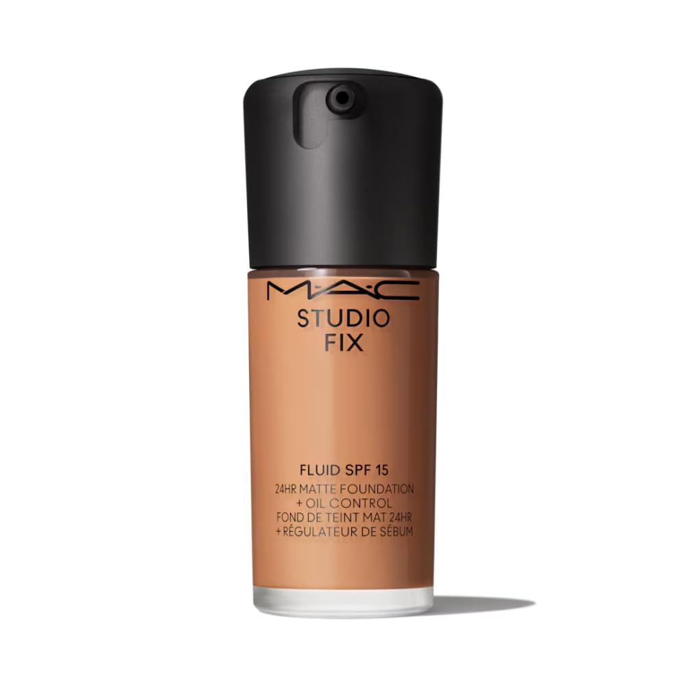 MAC Studio Fix Fluid NW25 bottle close-up highlighting oil-control matte finish.