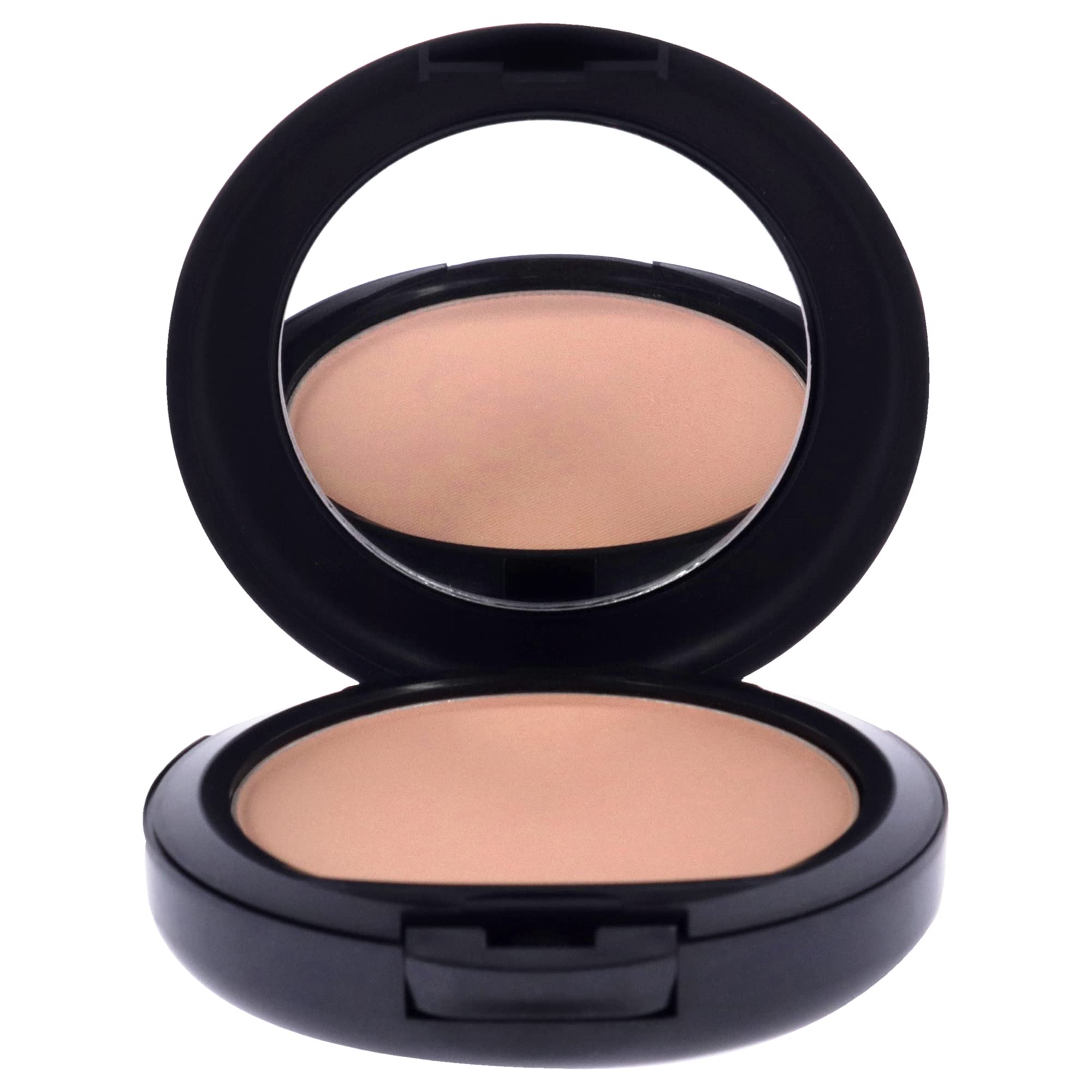MAC Studio Fix Powder NW22 swatch highlights natural tone for even coverage.