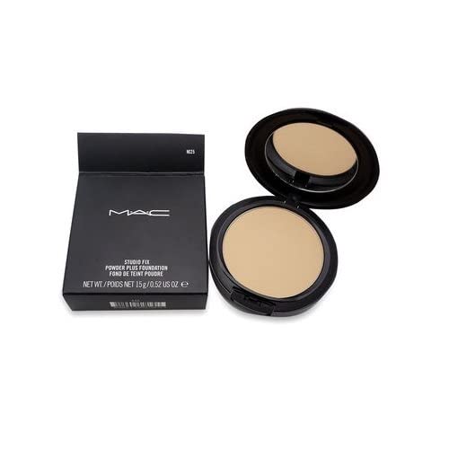 MAC Studio Fix Powder Plus brush-application demonstrates even coverage