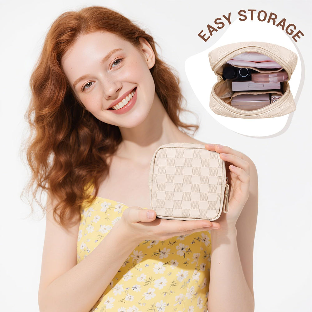 MAGEFY chic checkered design adds stylish vibe to routine.