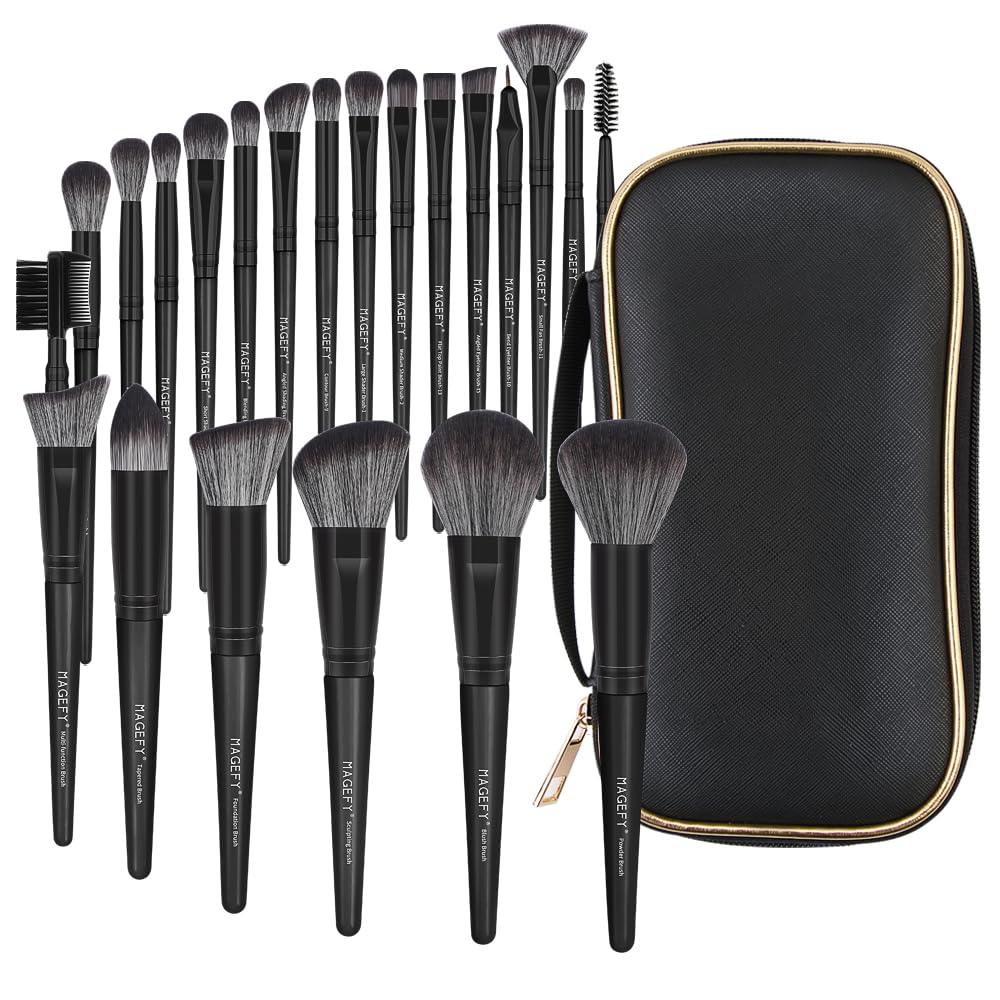 MAGEFY travel case compact keeps brushes organized on the go