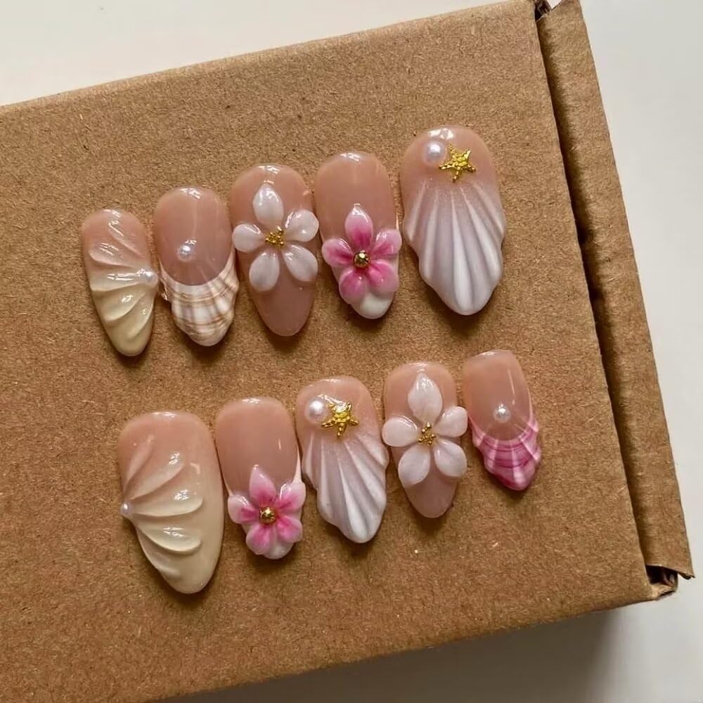 MAGLFELL Medium Almond 3D false nails closeup for precise fit and quick salon-like results.