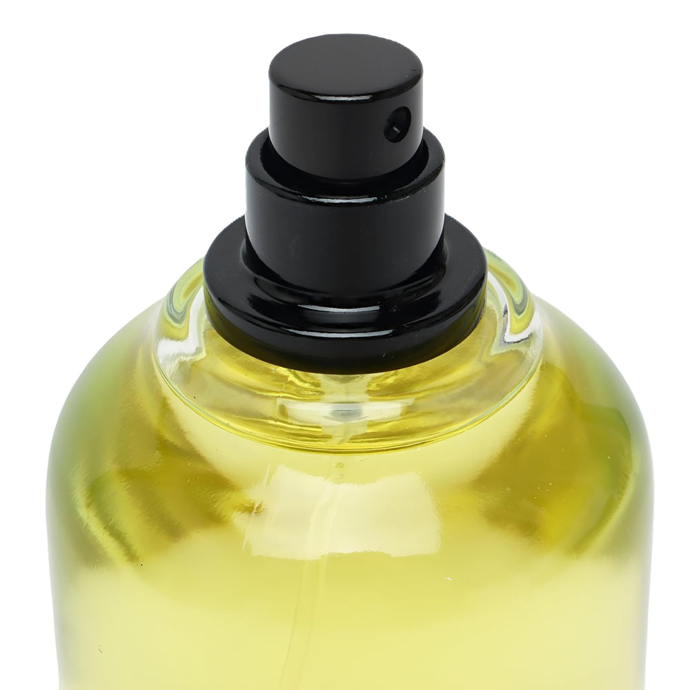 Jean Lowe Immortel bottle closeup highlights premium glass and refined packaging.