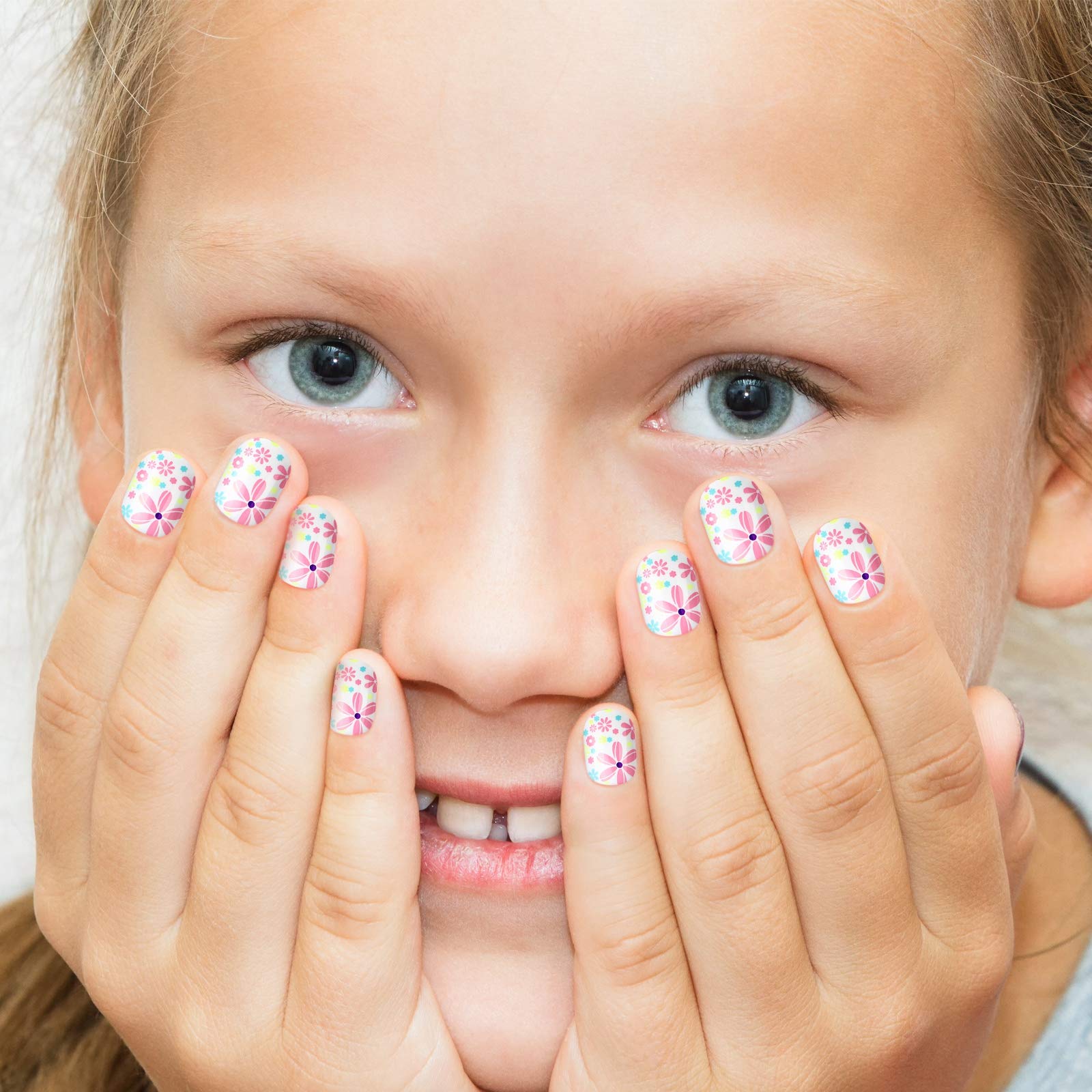 Maitys kids press-on nails gradient pattern delivers colorful, long-lasting pretend manicure