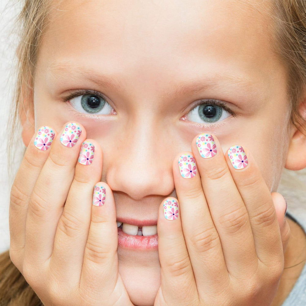 Maitys kids press-on nails gradient pattern delivers colorful, long-lasting pretend manicure