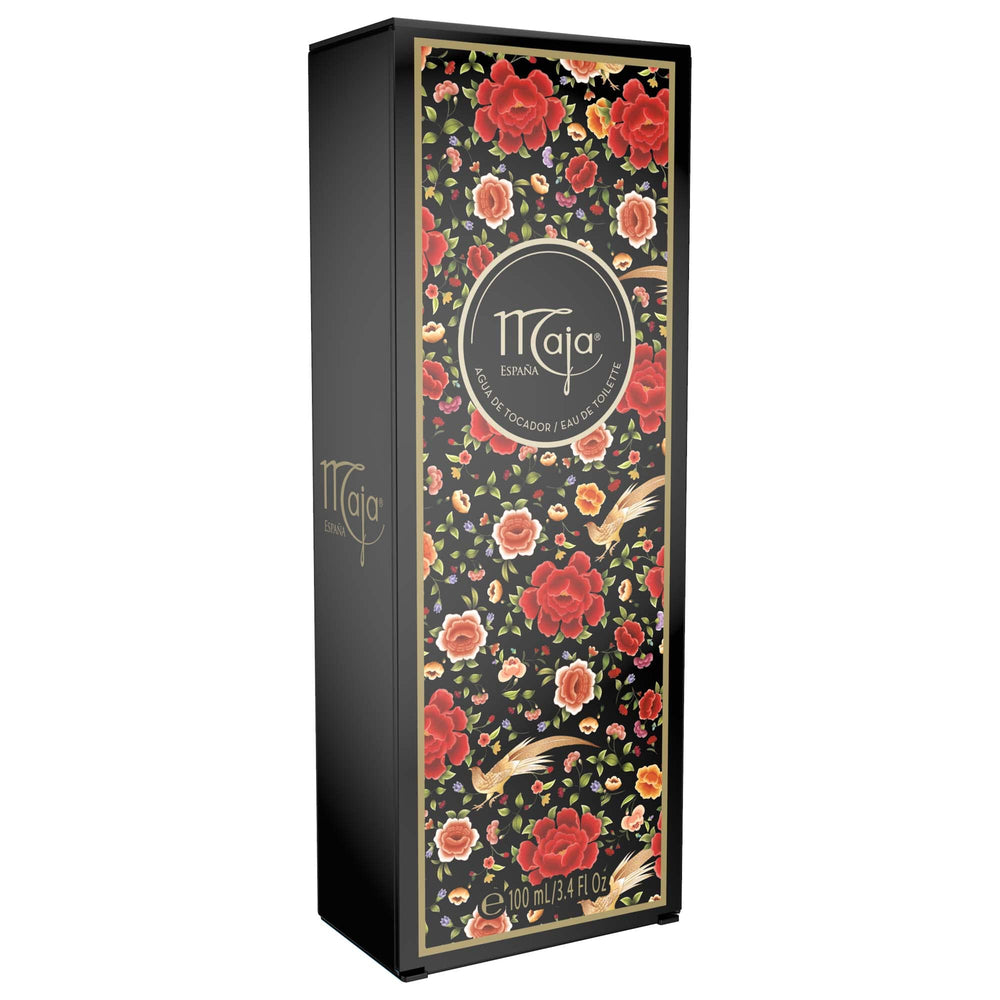 Maja by Myrurgia heart-notes close-up emphasizes rose and nutmeg for refined evenings.