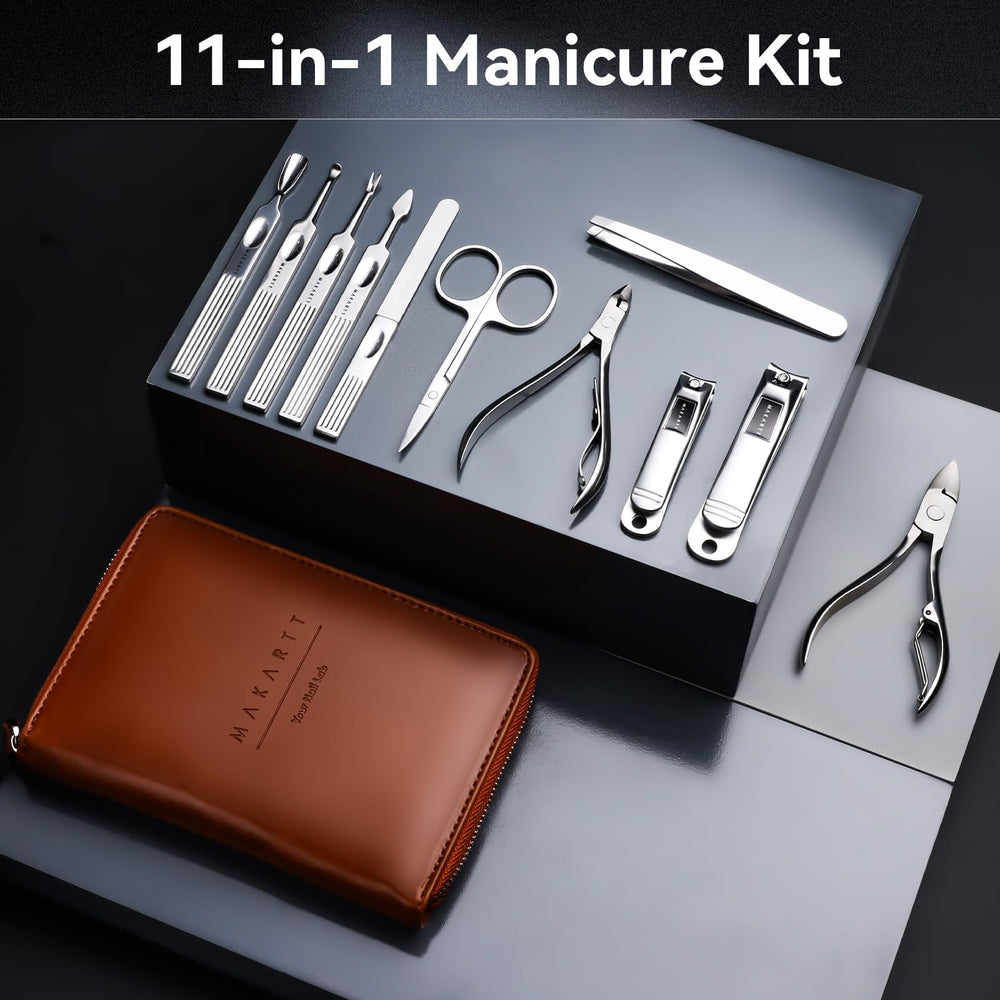 Makartt travel case open displays full kit ready for on-the-go grooming