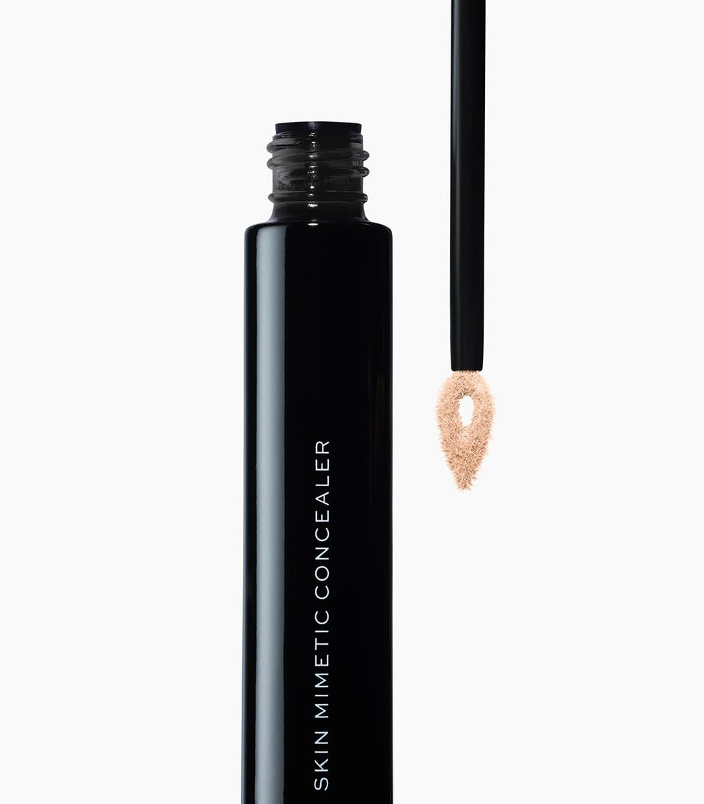 MAKE Beauty Skin Mimetic Concealer under-eye swatch demonstrates brightening without heaviness