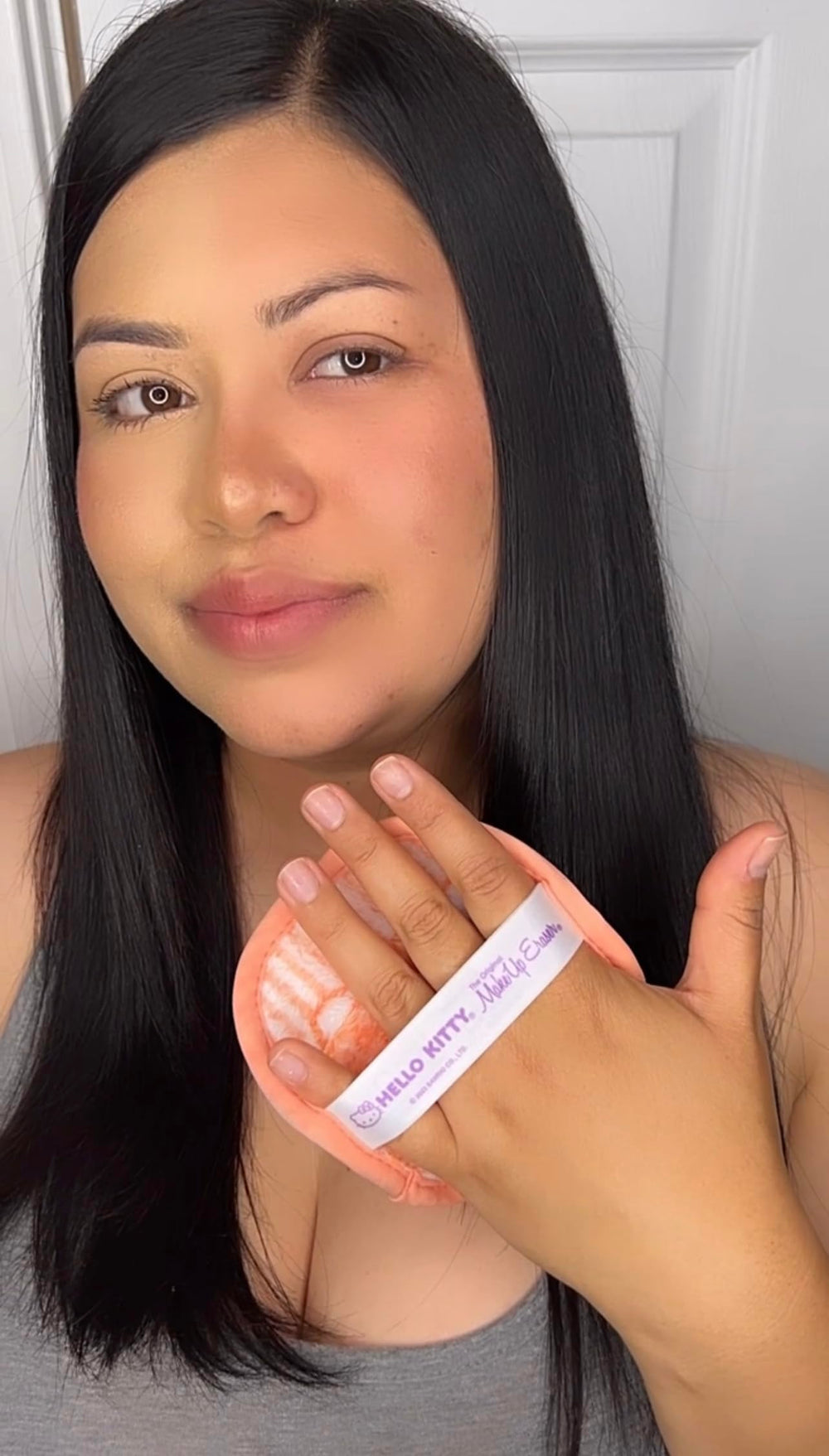 MakeUp Eraser dermatologist-approved soft fibers close-up for skin-friendly cleansing