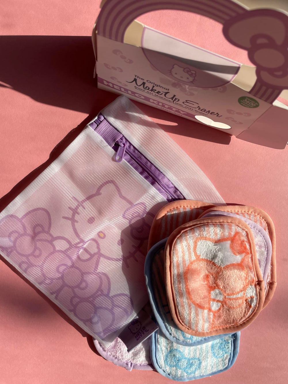 MakeUp Eraser exfoliating fiber side close-up illustrating skin exfoliation