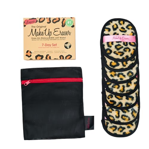 MakeUp Eraser Leopard 7-Day Set microfiber fibers close-up highlighting soft texture.