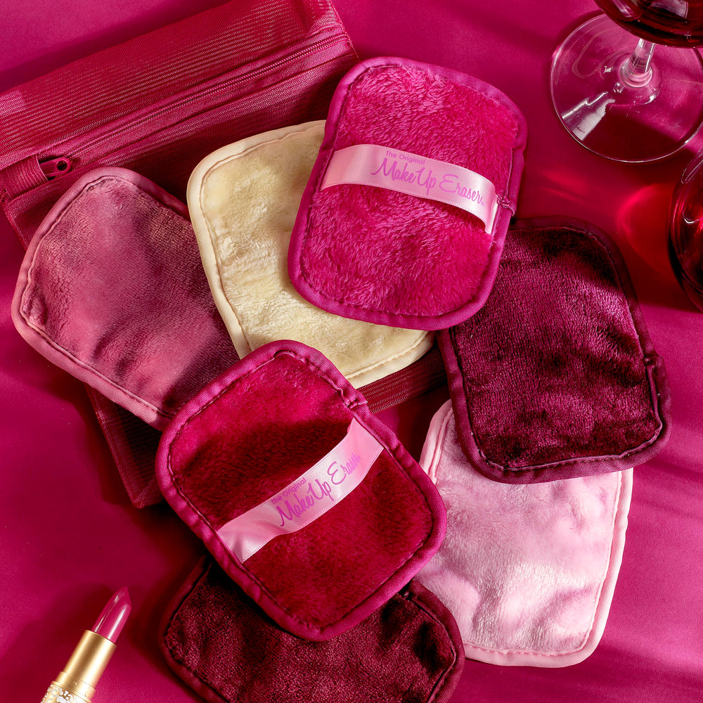 MakeUp Eraser 7-day-set-packaging displays convenient multi-pack for travel.