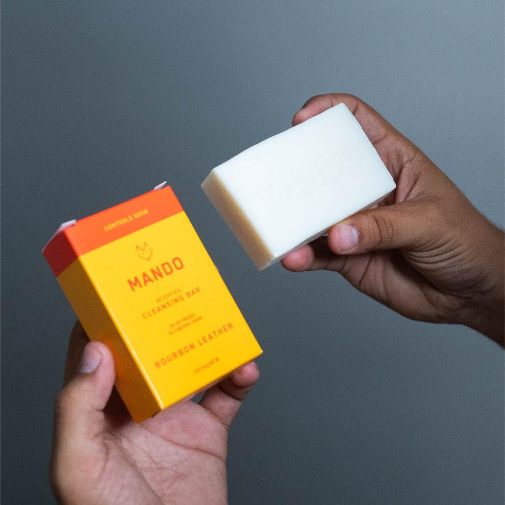 Mando Acidified Cleansing Bar rich lather close-up demonstrates moisturizing cleansing