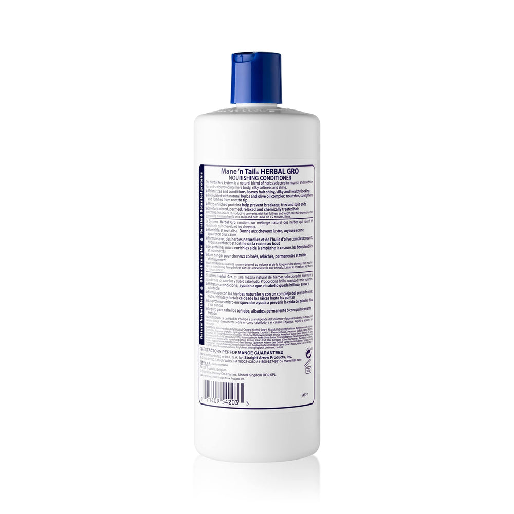 Mane 'n Tail Herbal-Gro shampoo application demonstrates easy lather and even distribution.