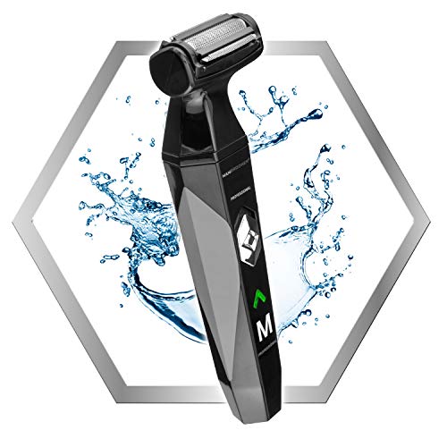 MANGROOMER 2.0 comfort grip handle provides secure control during grooming.