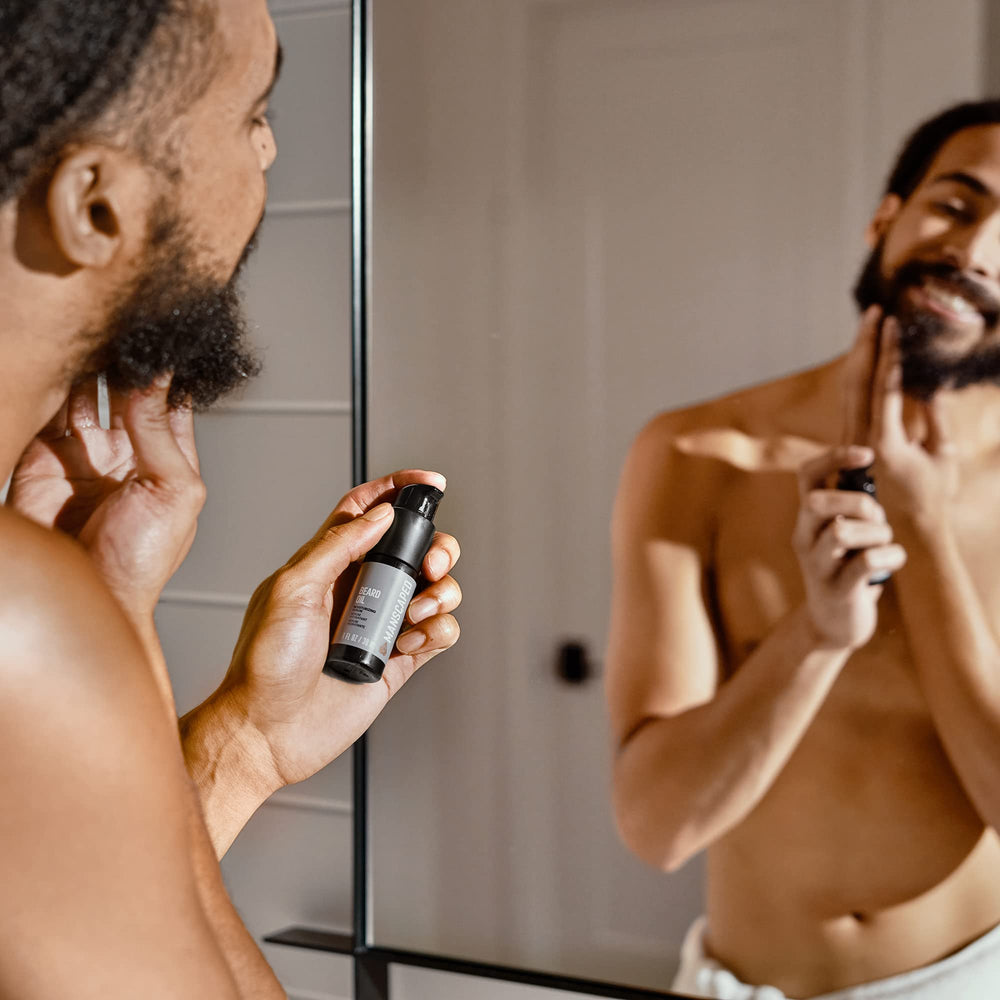 MANSCAPED Beechwood Comb detangles knots with anti-static performance.