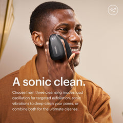 MANSCAPED The Face Buffer PRO oscillation mode for targeted exfoliation.
