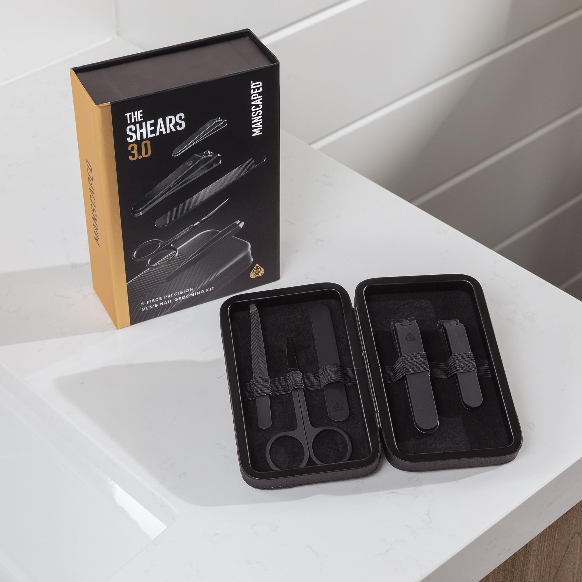 MANSCAPED Premier Package 5.0 Ultra USB-C charging cable and device compatibility