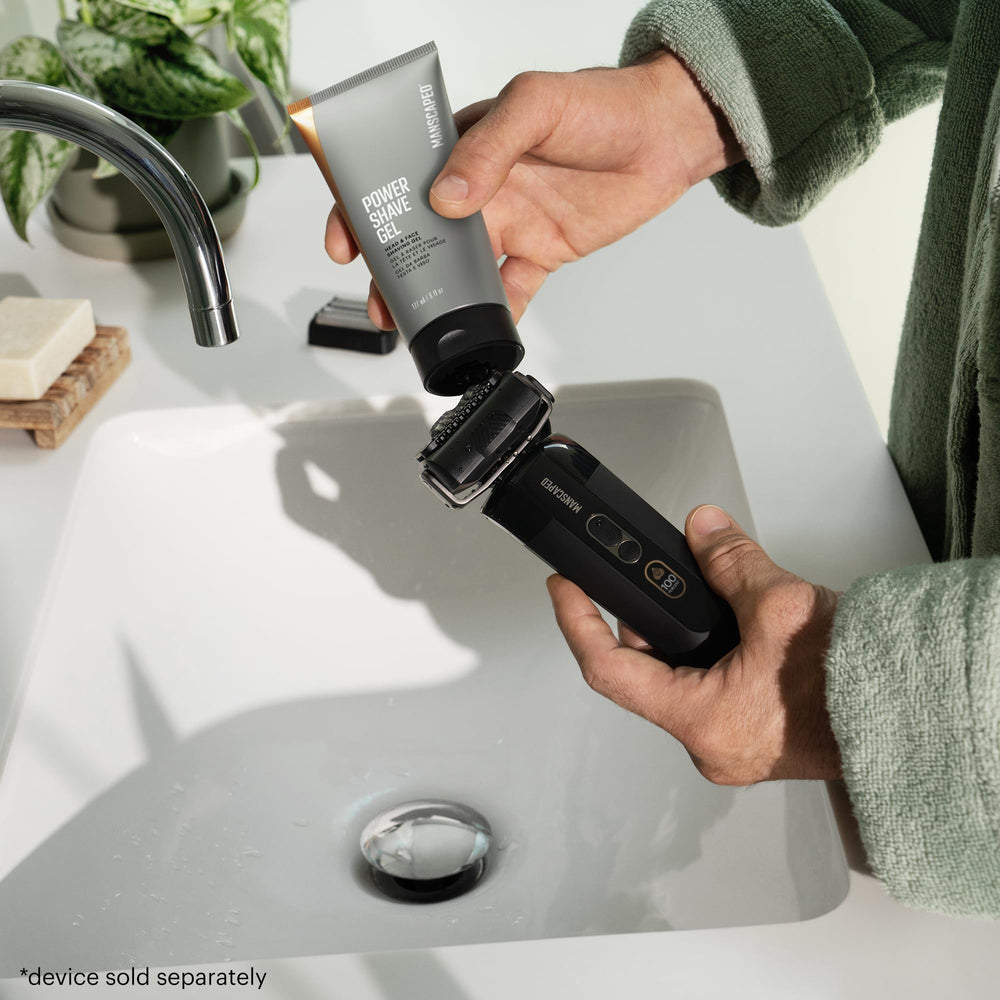 MANSCAPED The Chairman Pro travel lock keeps blades secure during trips
