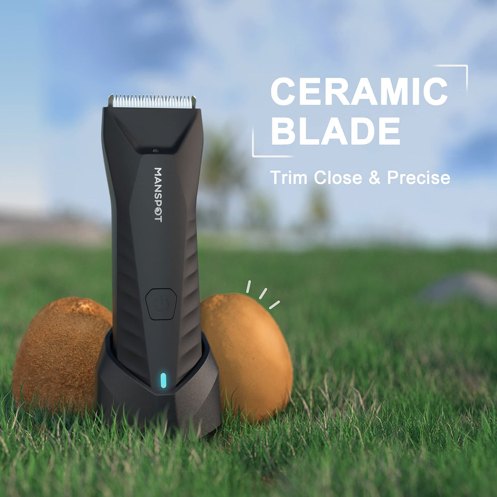 MANSPOT trimmer highlighted with LED light for accurate trimming in low light.