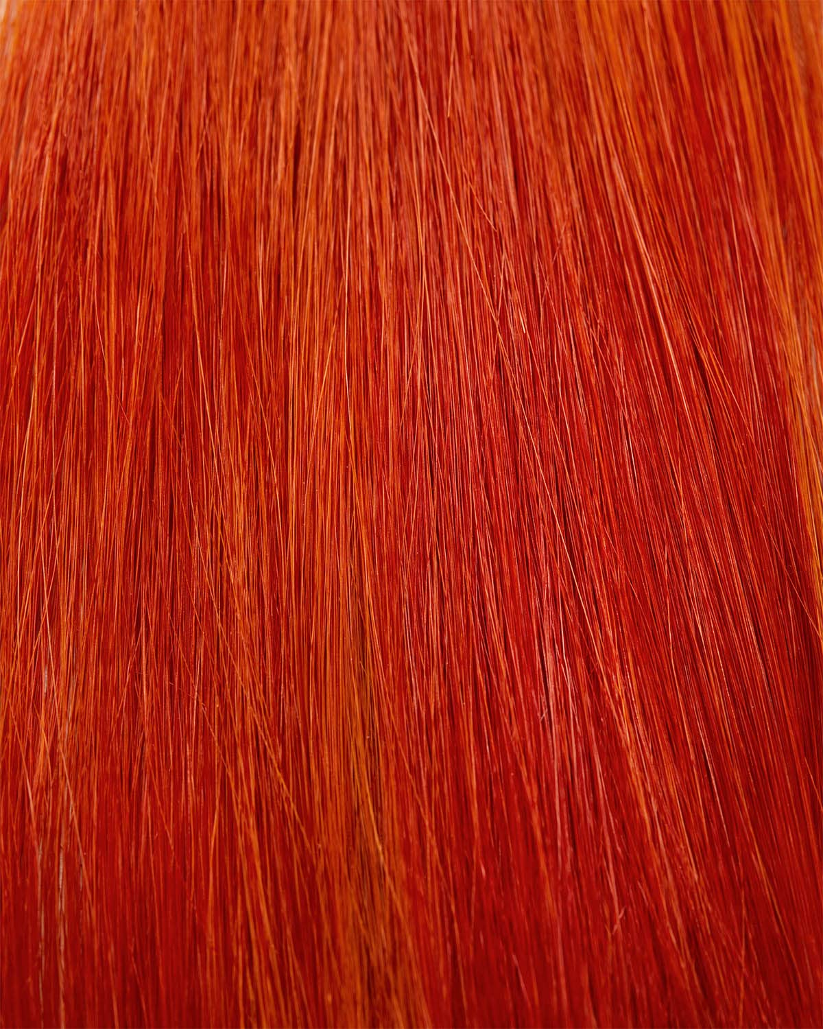Fórmula libre de sulfatos y parabenos cuida tu cabello con Colour Refresh.