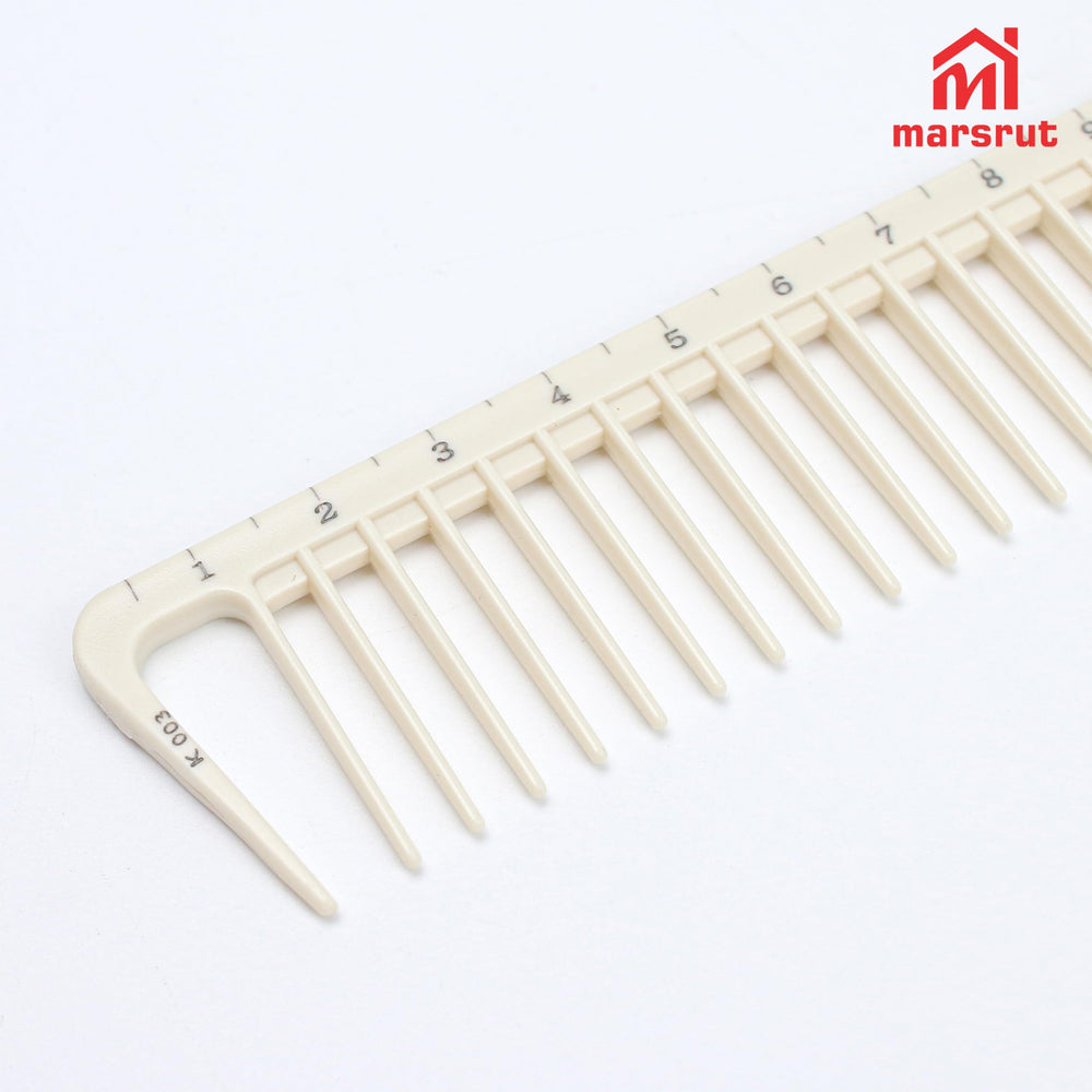 Marsrut teeth detail helps with precise sectioning during dyeing and styling.