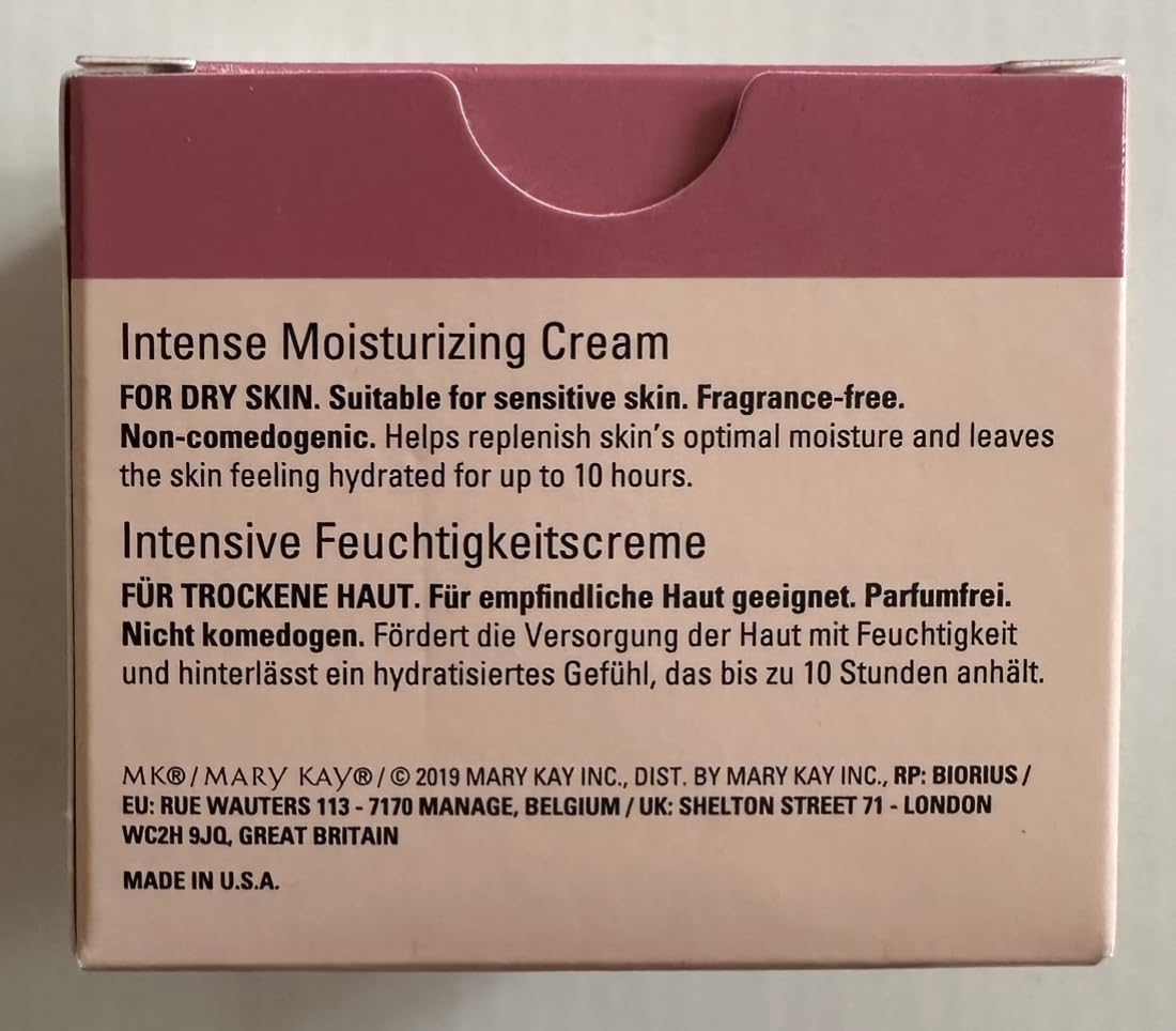 Mary Kay Intense Moisturizing Cream ingredient packaging highlighting vitamin E