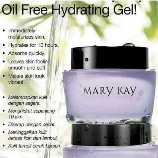 Mary Kay Oil-Free Hydrating Gel application on skin shows refreshing, non-greasy hydration.