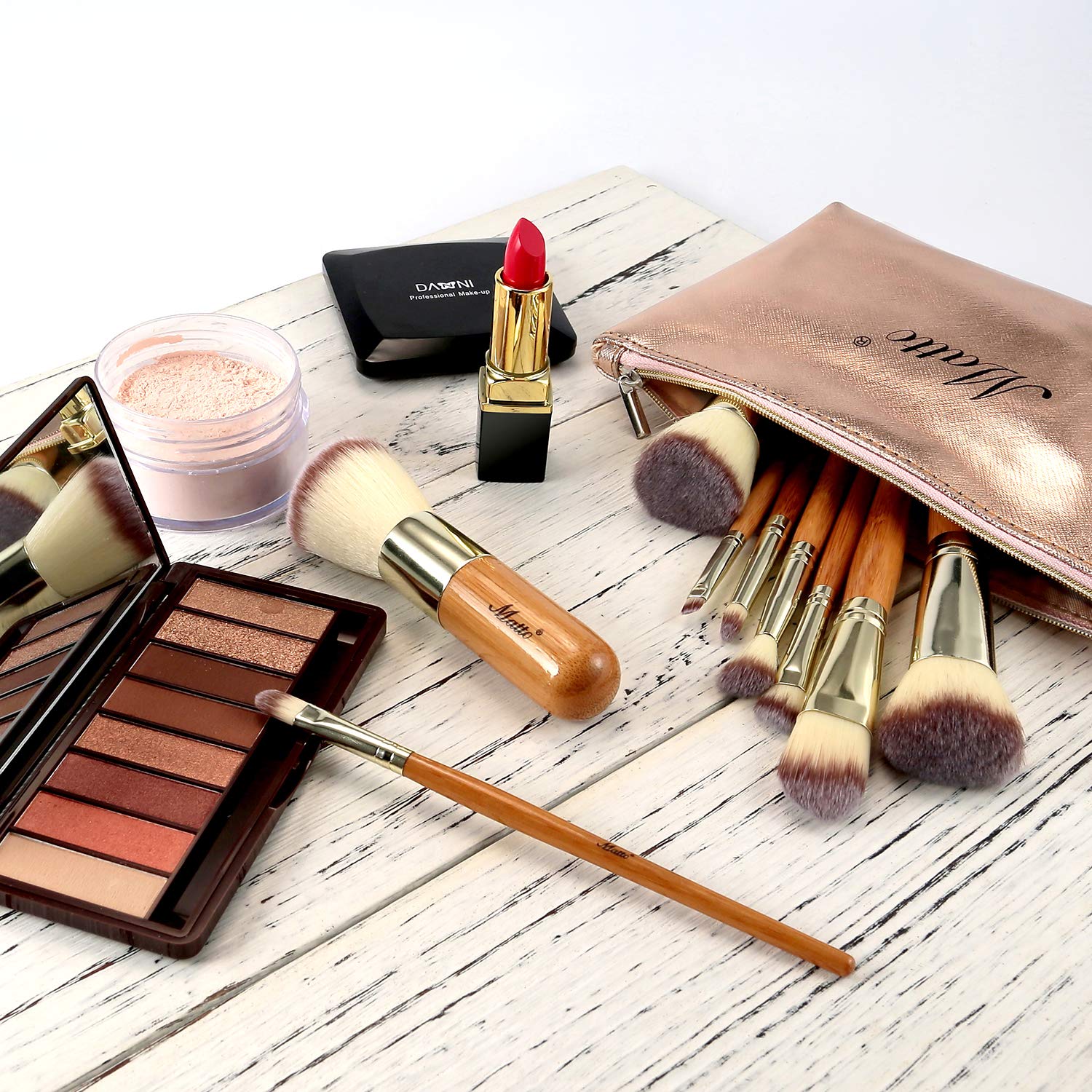 Matto brushes with golden aluminum ferrules for premium durability.