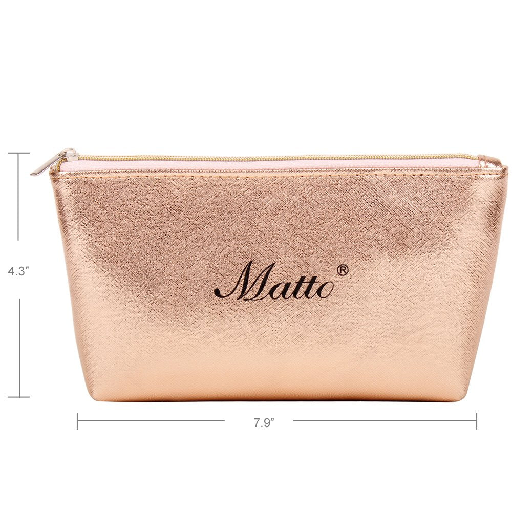 Matto travel bag keeps brushes organized and portable.