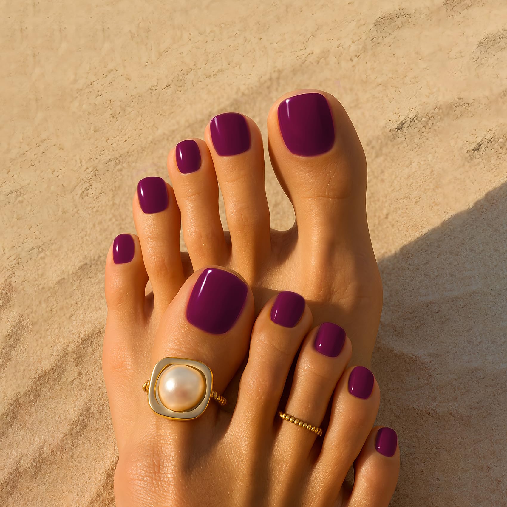 MAYCHAO 15ml Vino Red gel polish bottle ready for touch-ups.