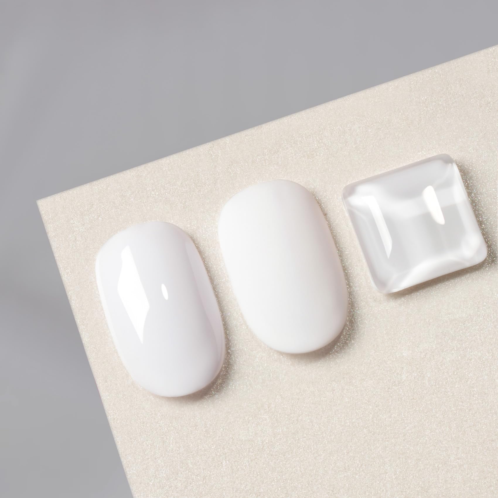 MAYCHAO Antiquewhite gel nail polish LED cure 60s shows fast drying under lamp.