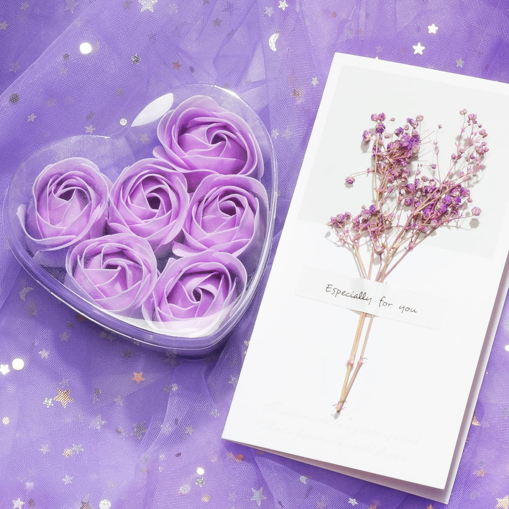 MAYICIVO silk headband keeps hair away during pampering.