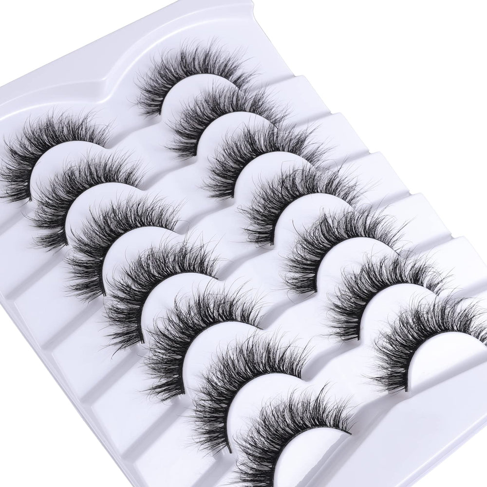 Mebver short fox eye lashes create a defined eye shape.