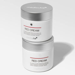 Medicube Red Cream 2.0 application demonstrates quick absorption without heaviness.