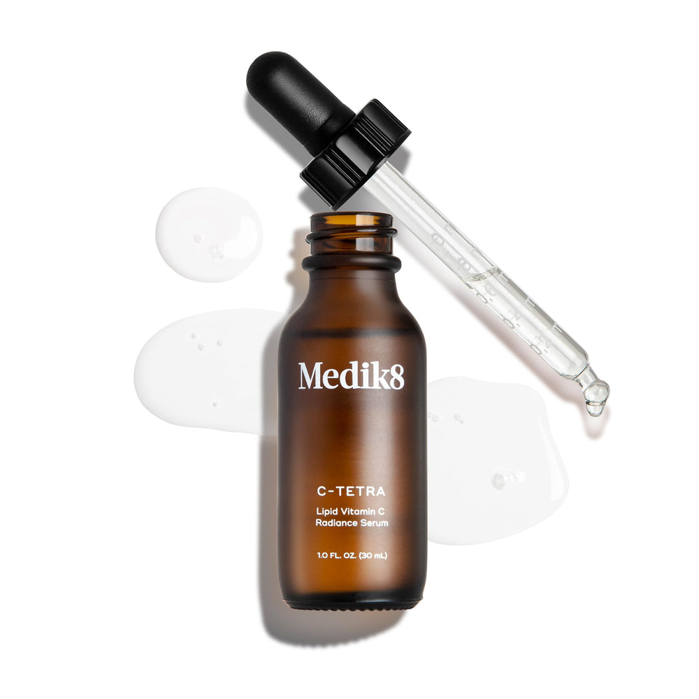Medik8 C-Tetra squalane-hydration demonstrates non-greasy, velvety hydration.