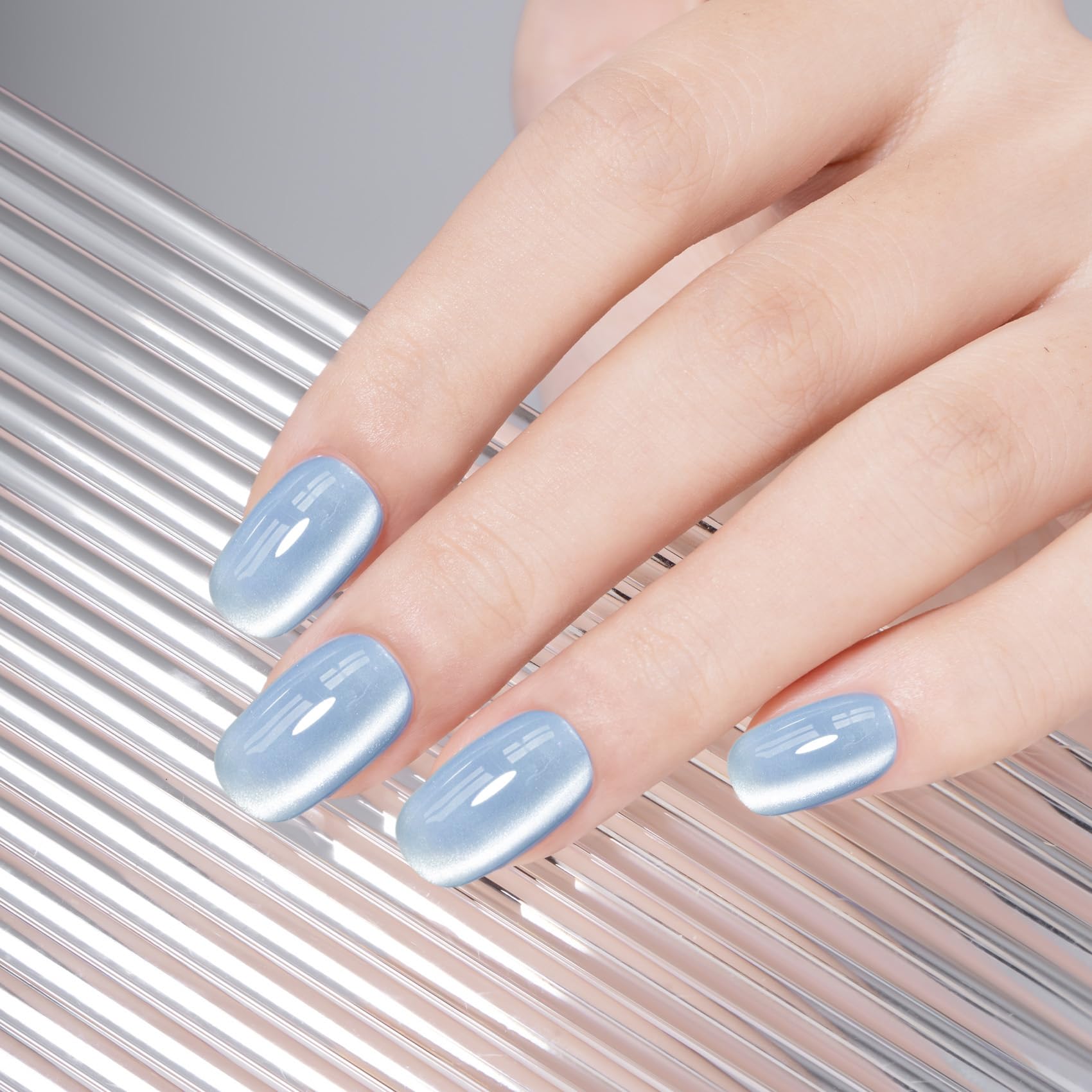 MEGIOR gel polish under LED/UV lamp indicating 60–120 second cure time.