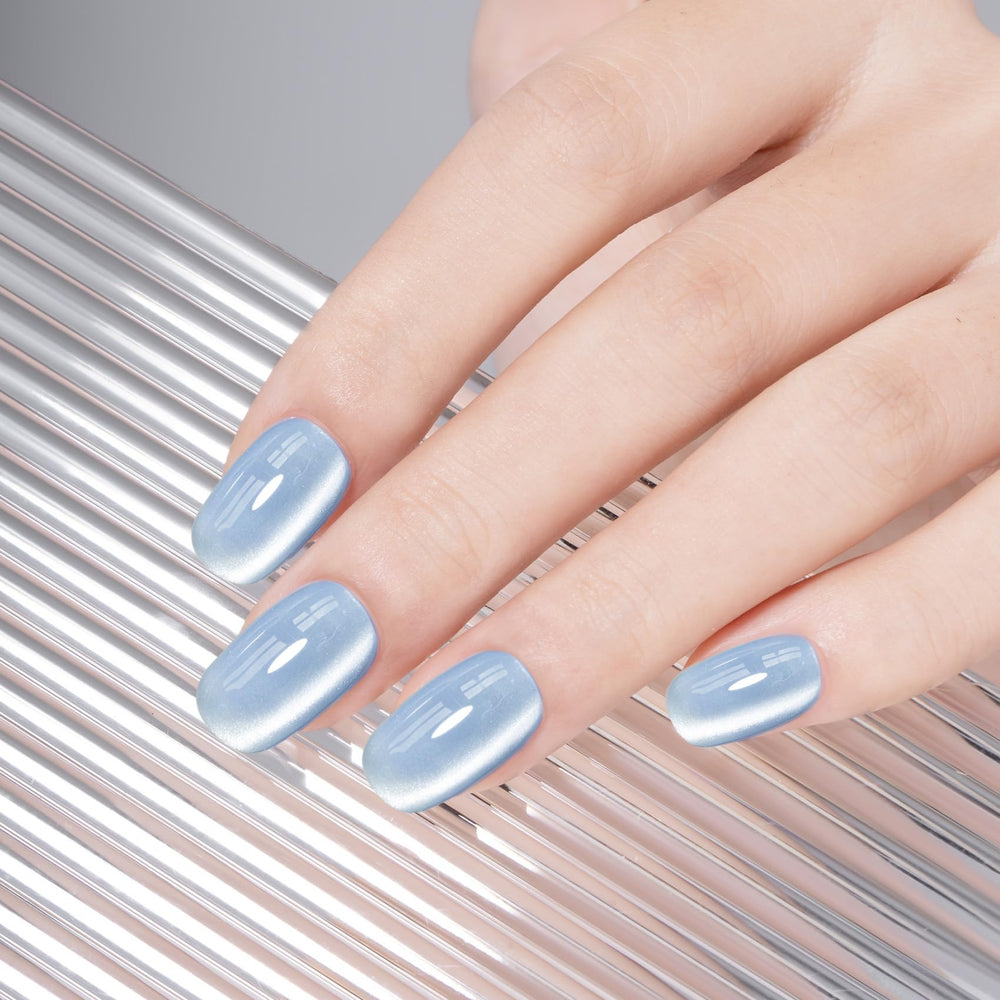 MEGIOR gel polish under LED/UV lamp indicating 60–120 second cure time.