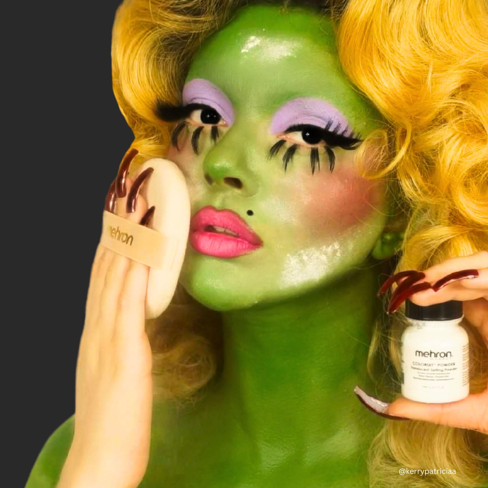Mehron Colorset Powder-heavy-sfx-use showcases reliable adhesion for prosthetics and special effects.