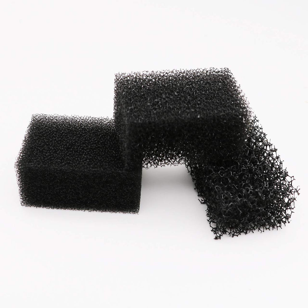 MEICOLY stipple sponge is lightweight and portable for on-the-go makeup.