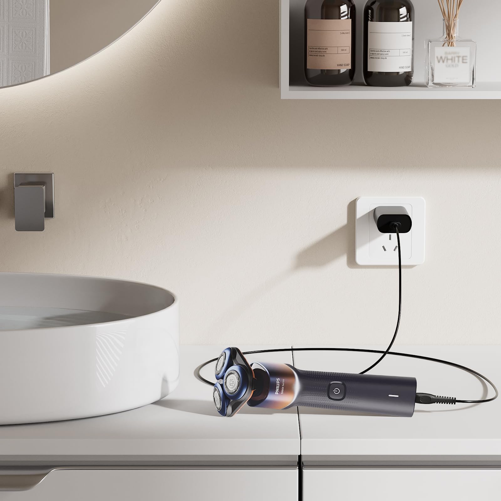 Meliya Philips 5V fast-charger included kit with charger cable and cleaner brush.
