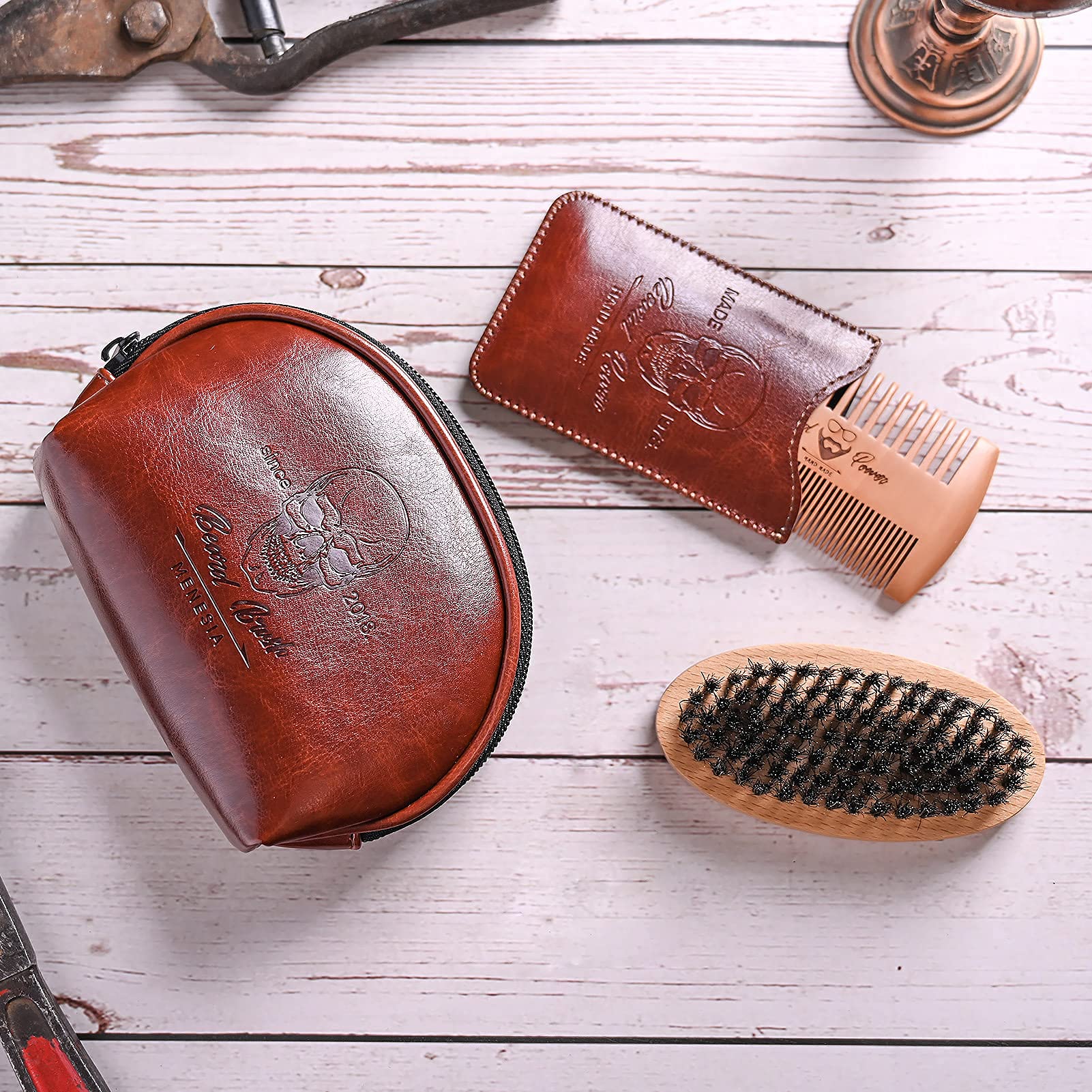 Menesia natural materials close-up featuring wood and boar bristles