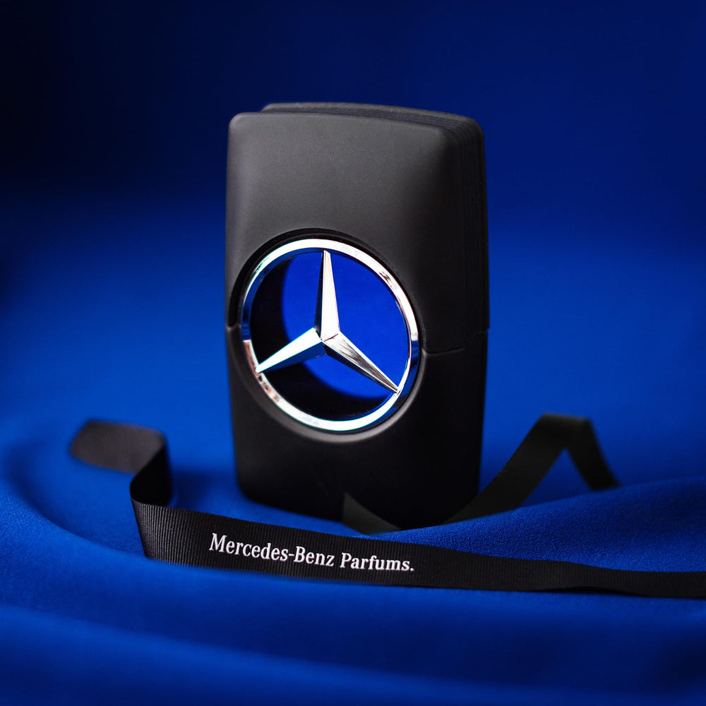 Mercedes-Benz Man base-notes oakmoss and palisander rosewood on display for lasting impression