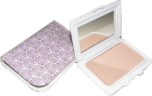 Merle Norman Total Finish Compact Alabaster Beige demonstrates natural matte coverage for dry skin.