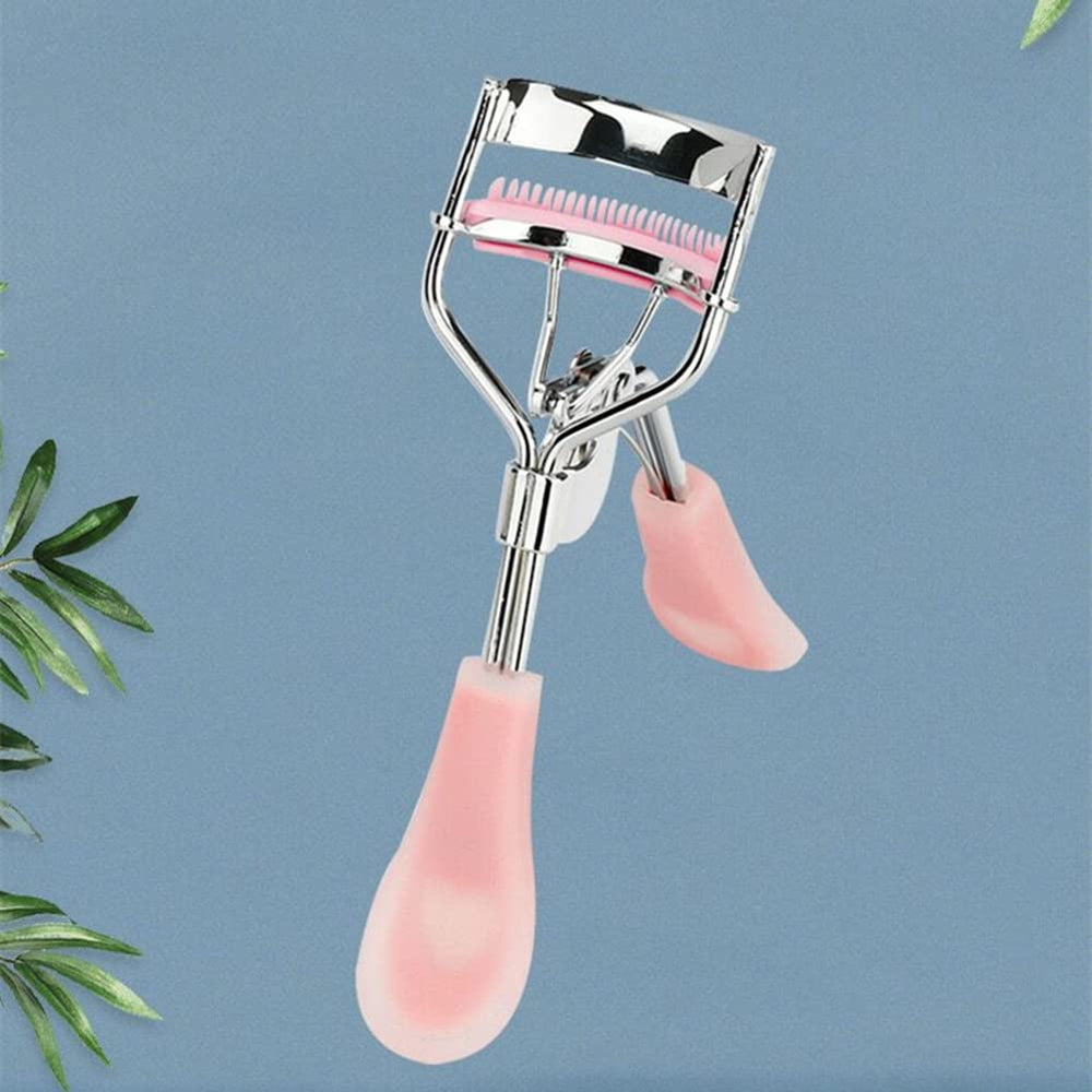 MERVK eyelash curler lightweight design for on‑the‑go use.
